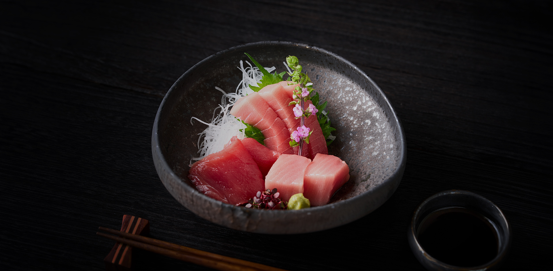 美味しい料理には、美しい器がある。 
