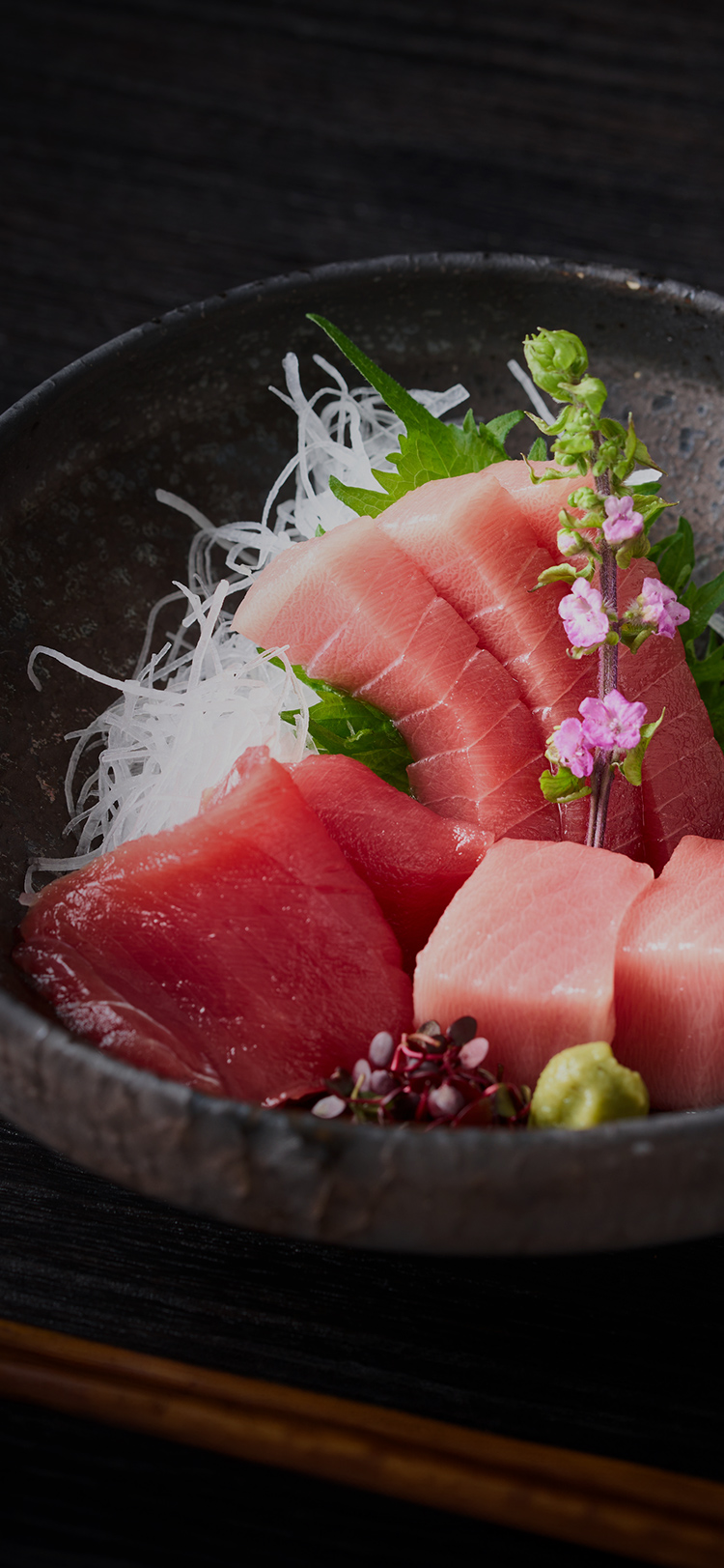 美味しい料理には、美しい器がある。 